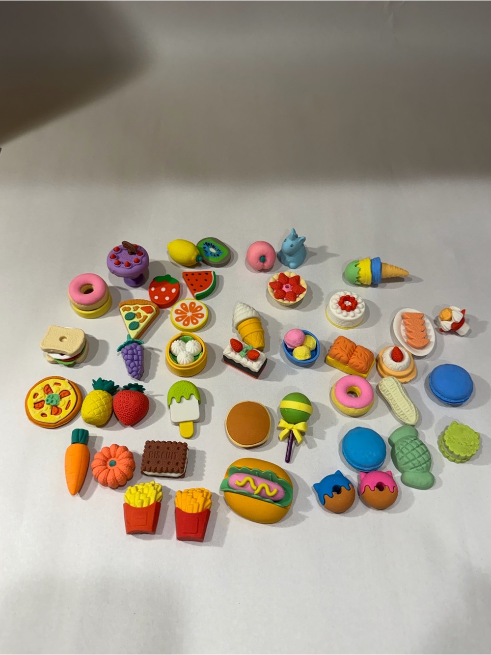 Lot eraser  Toy Food  Set - Assorted Bright Colors